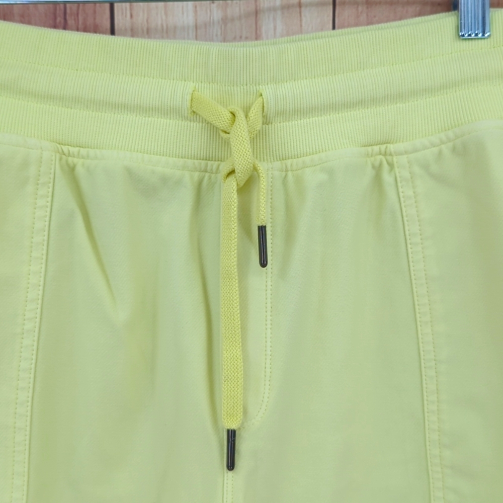 ATHLETA  Farallon Midi Short, Yellow Sz L - Picture 3 of 7